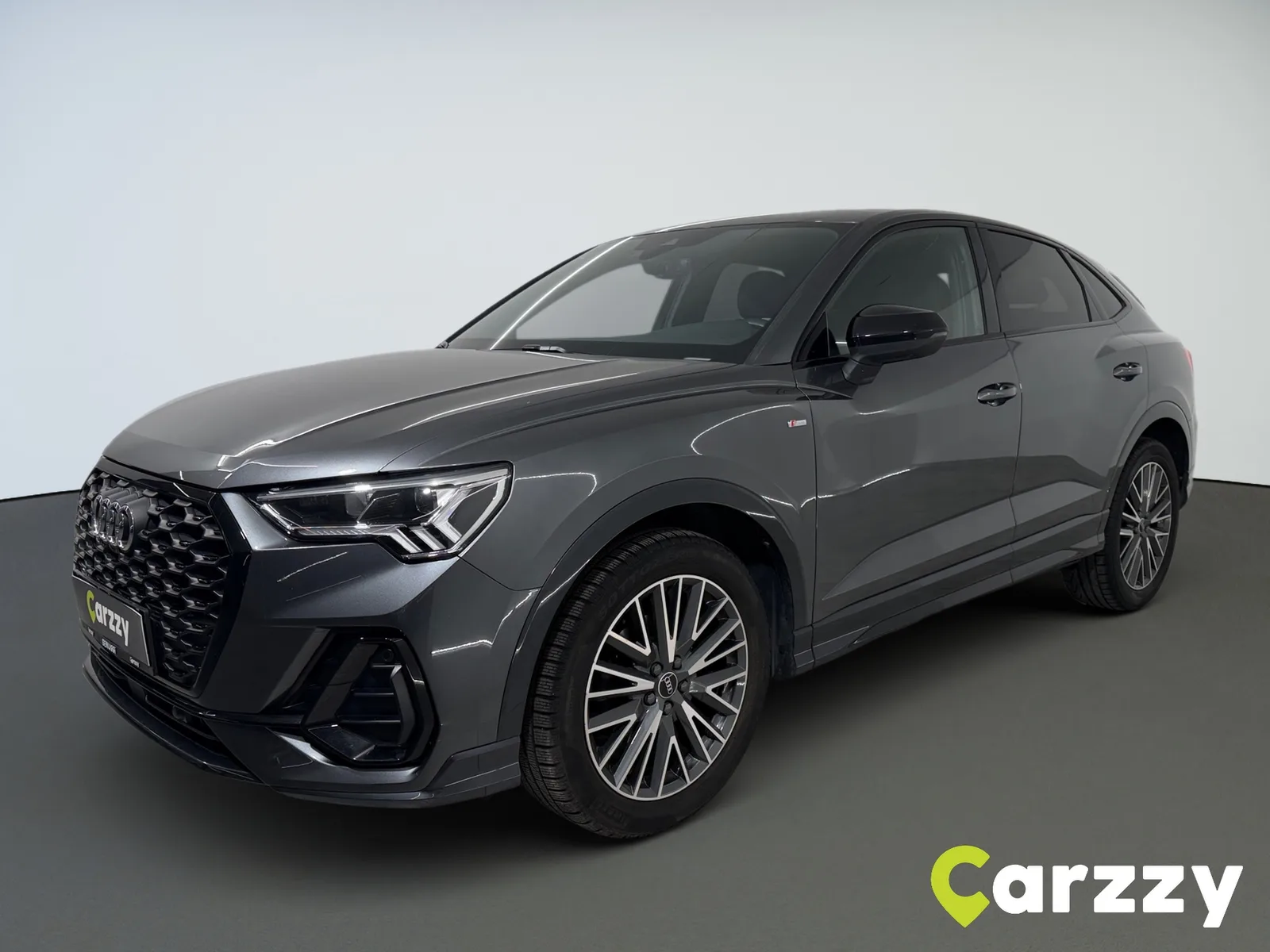 Audi Q3 2021 – fotografija 1