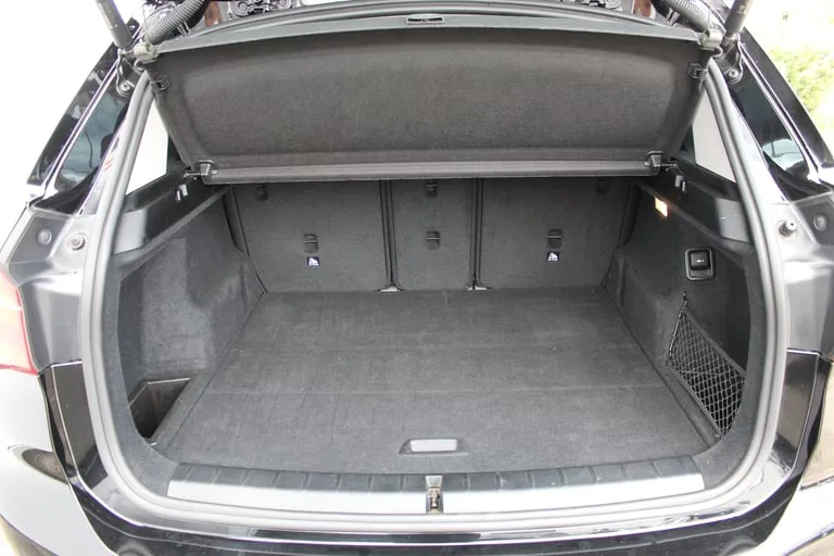 BMW X1 2021: fotografija 15