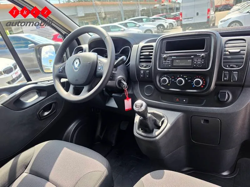 Renault Trafic 2021 – fotografija 7