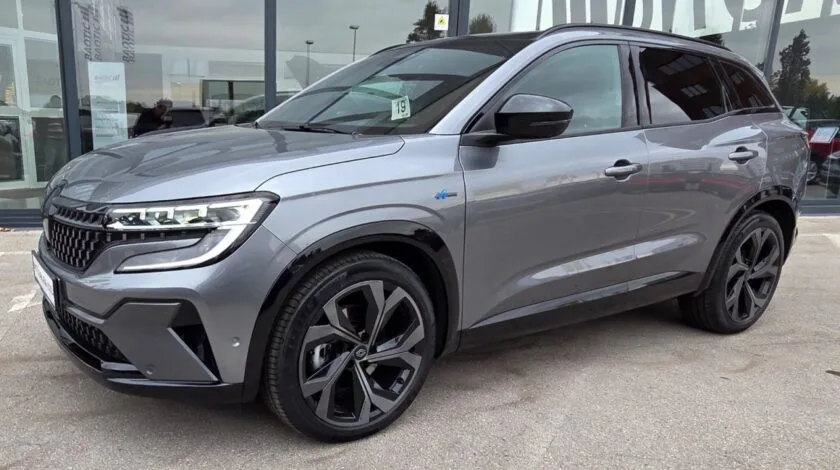Renault Austral 2023 – fotografija 1