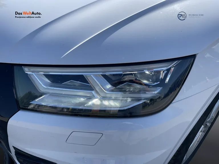 Audi Q5 2020: fotografija 22