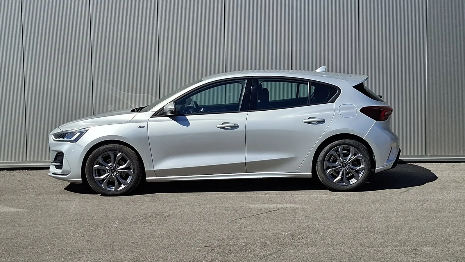 Ford Focus 2022 – fotografija 2