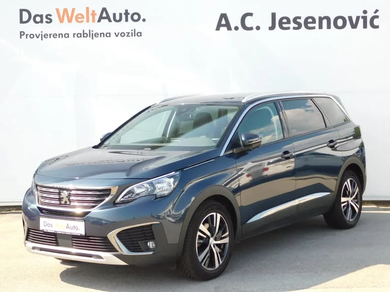 Peugeot 5008 2019: fotografija 1