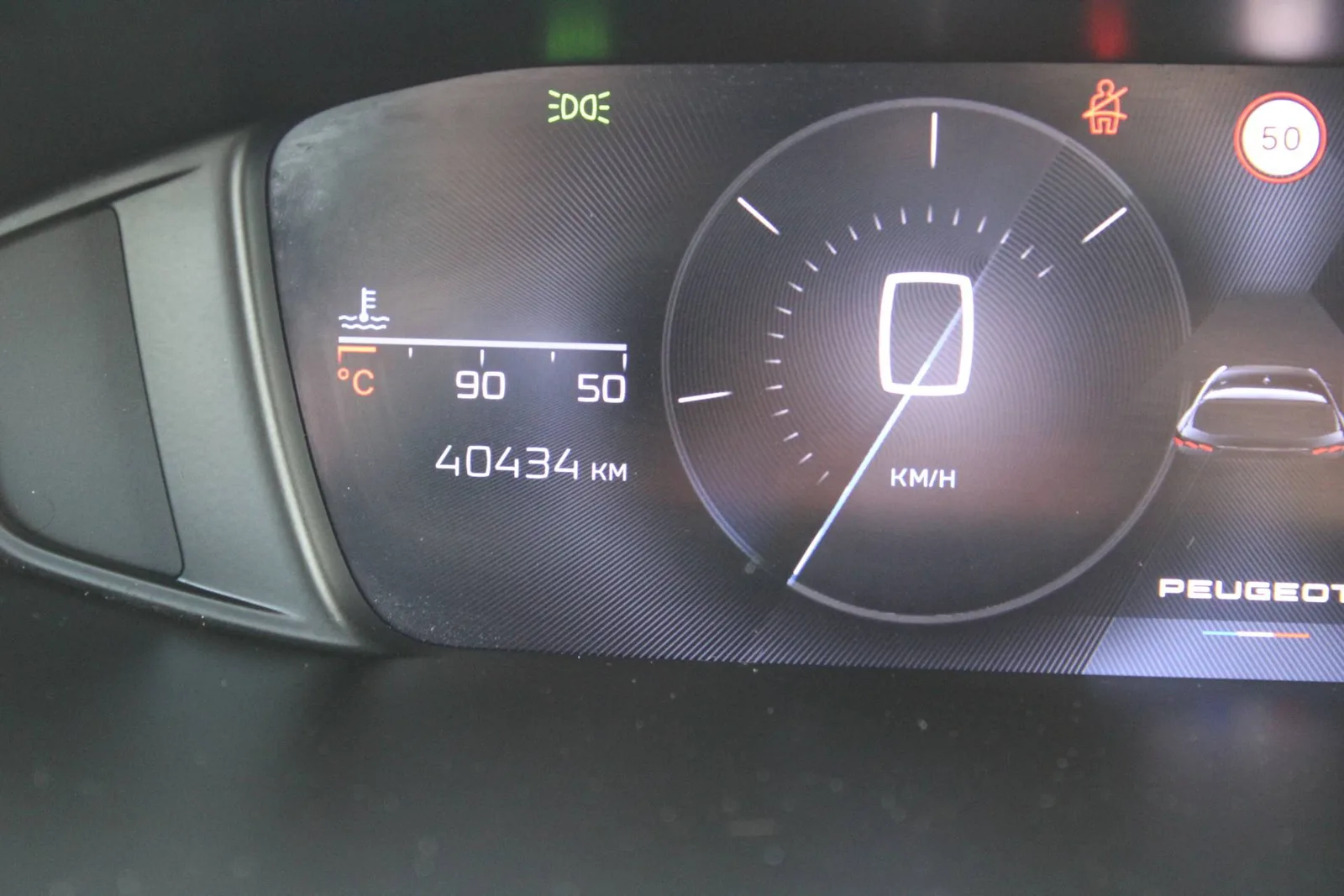 Peugeot 308 2022: fotografija 20
