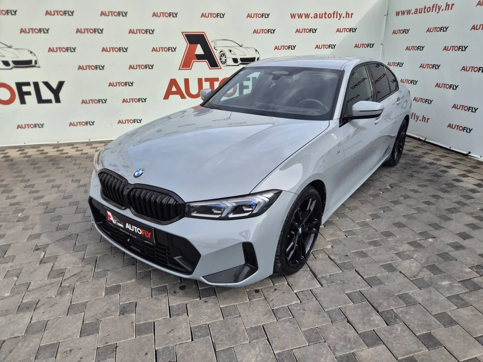 BMW Serija 3 2024 – fotografija 1