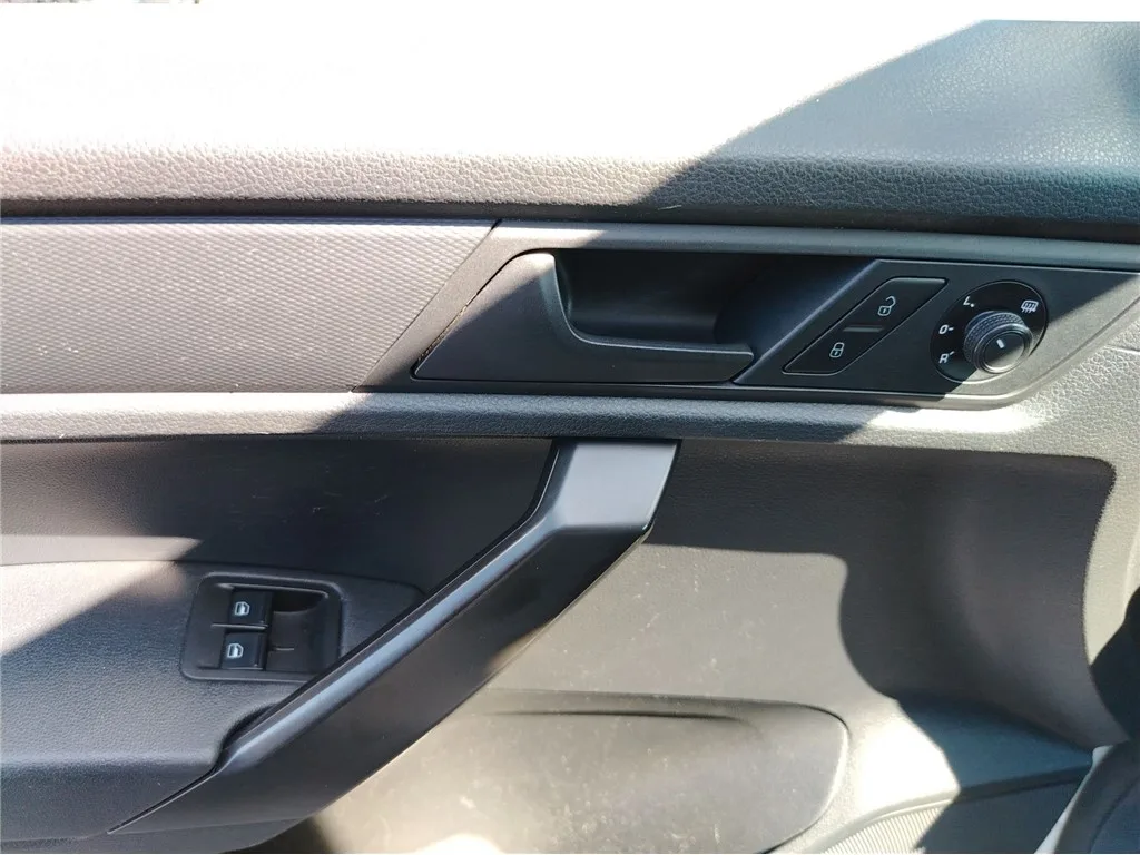 Volkswagen Caddy2.0 2019 – fotografija 18
