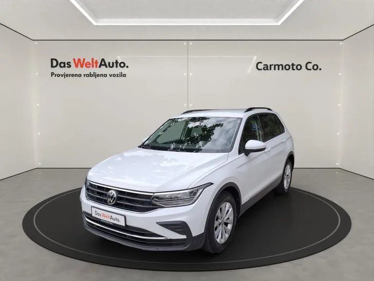 Volkswagen Tiguan II 2022: fotografija 1
