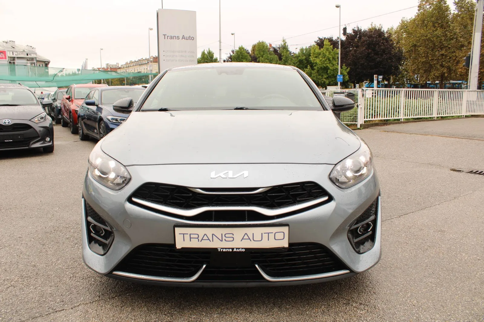 Kia Proceed 2023 – fotografija 2