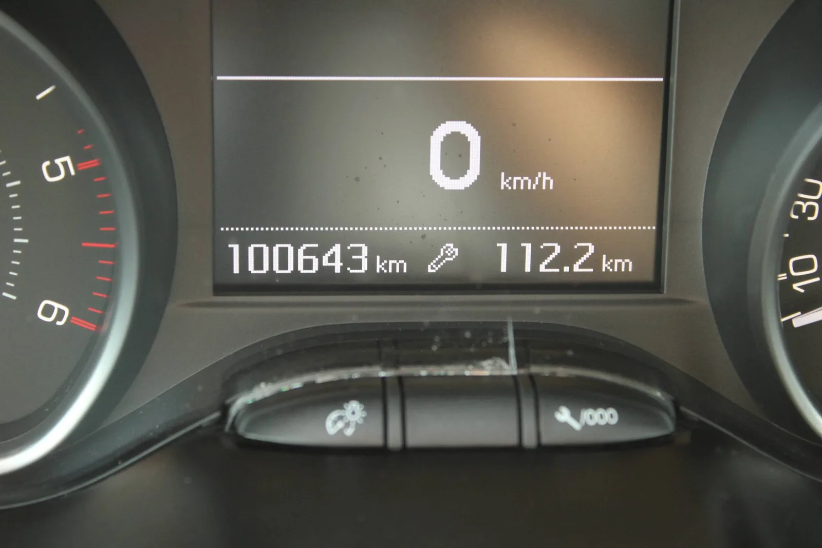Peugeot 208 2019: fotografija 20