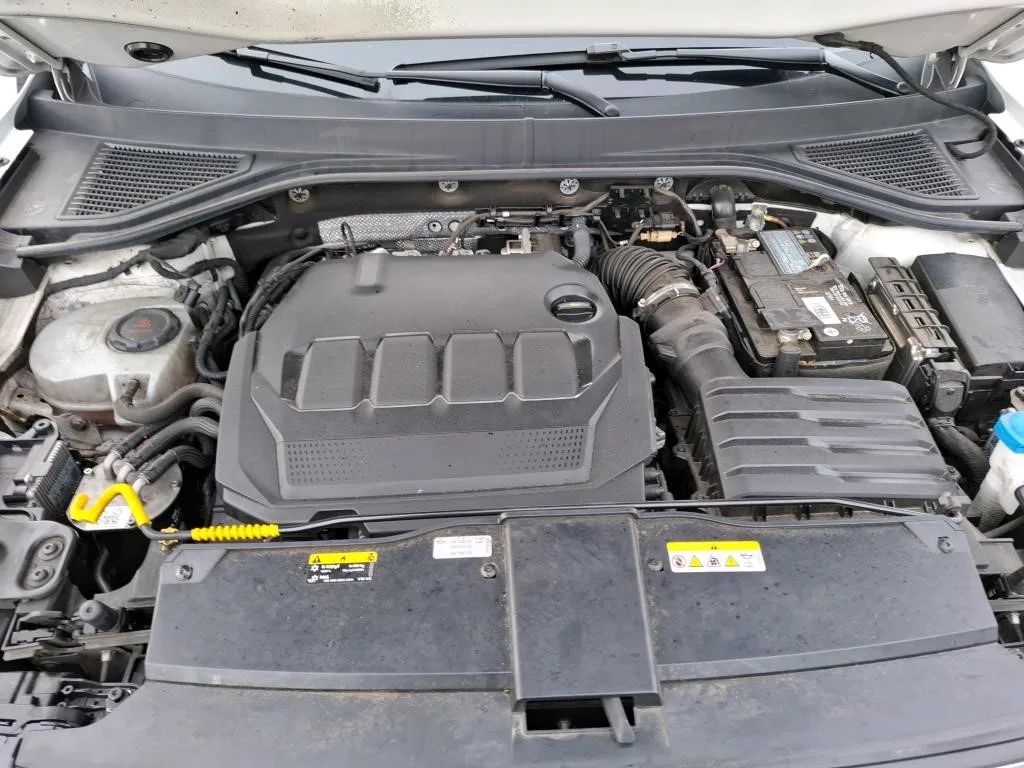 Volkswagen T-roc2.0 2022 – fotografija 8