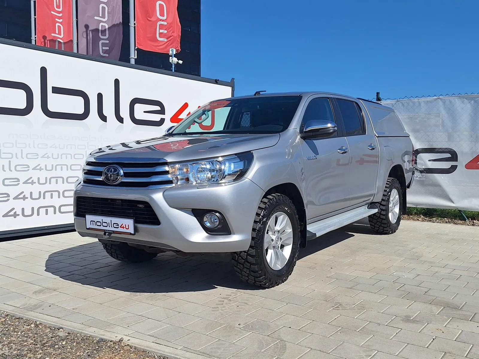 Toyota Hilux 2020 – fotografija 1