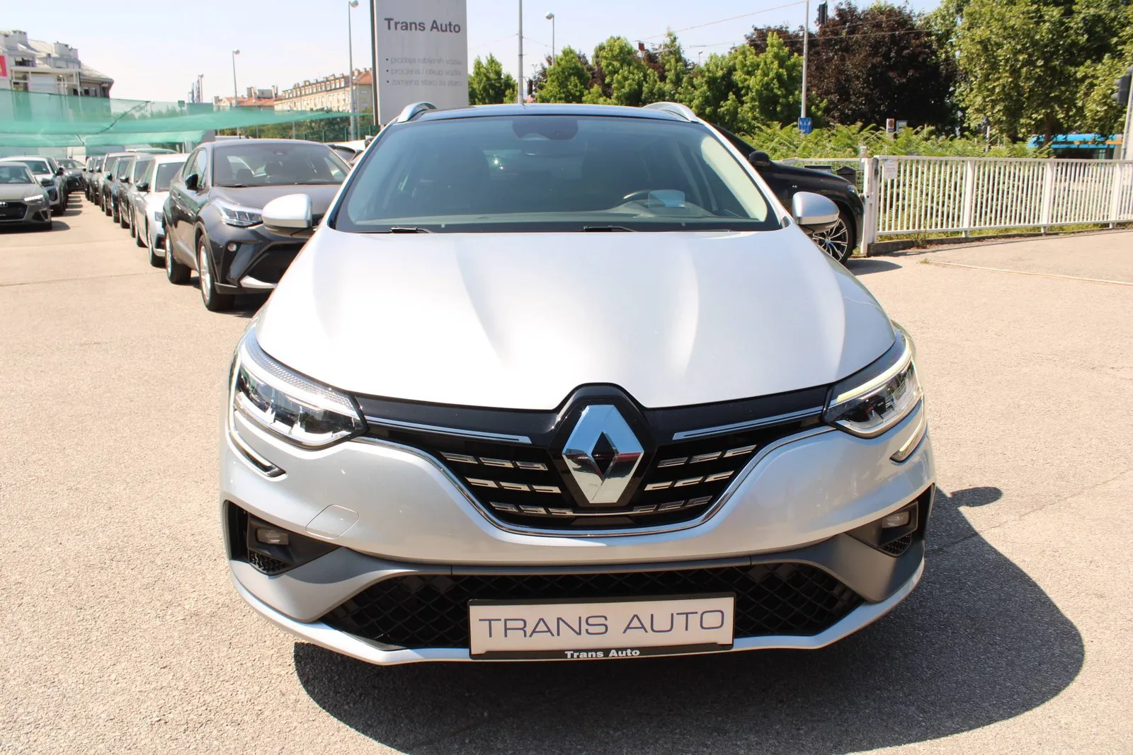 Renault Megane Grandtour 2021 – fotografija 2