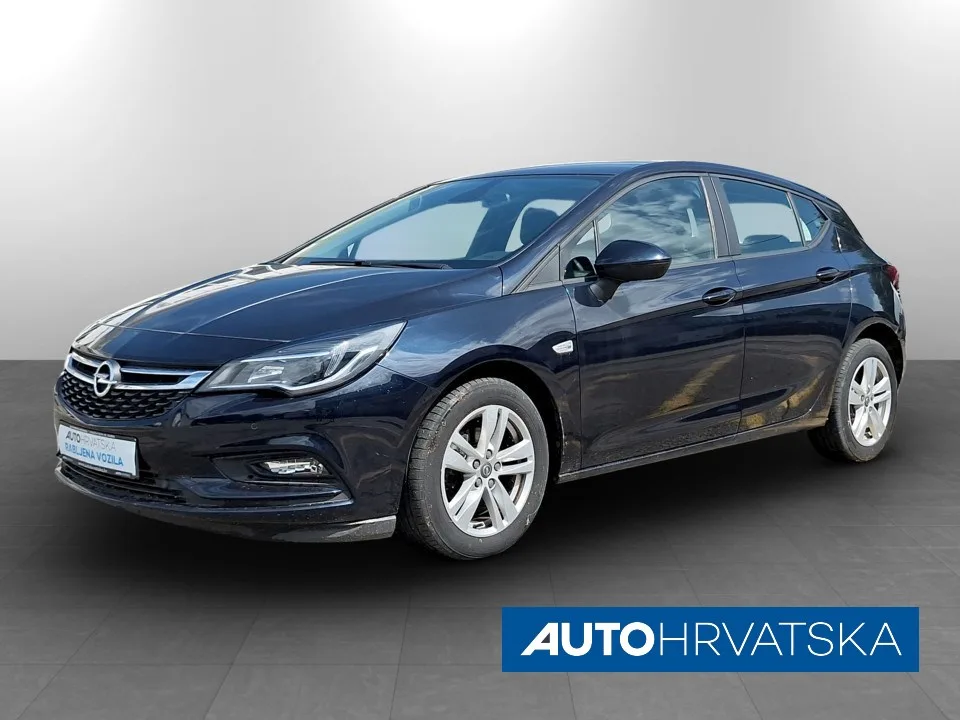 Opel Astra 2019 – fotografija 1
