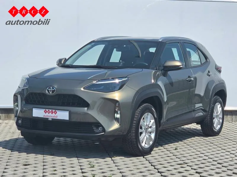 Toyota Yaris 2022 – fotografija 1