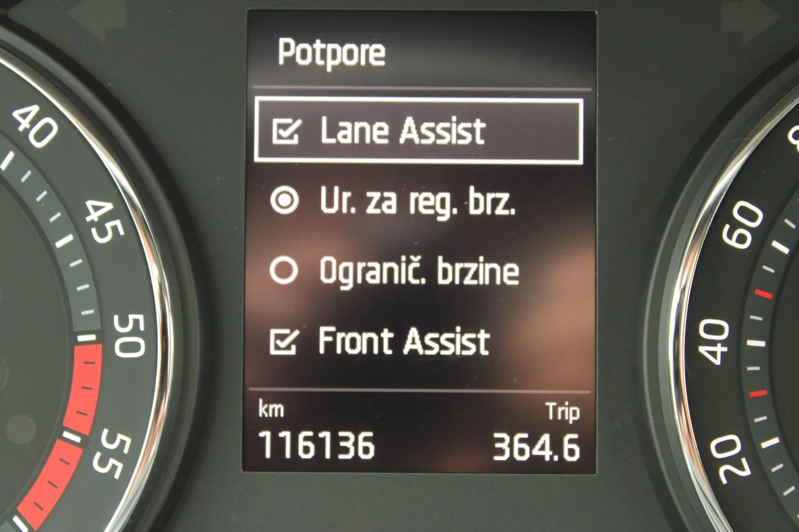Škoda Octavia Combi 2023 – fotografija 22