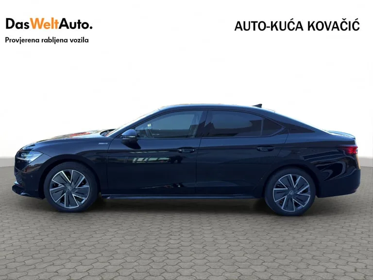 Škoda Superb 2025: fotografija 2