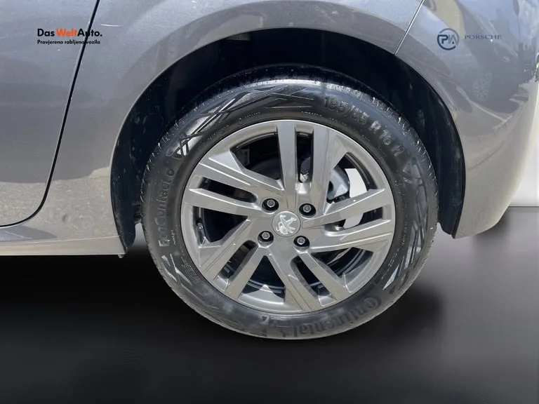 Peugeot 208 2021: fotografija 21