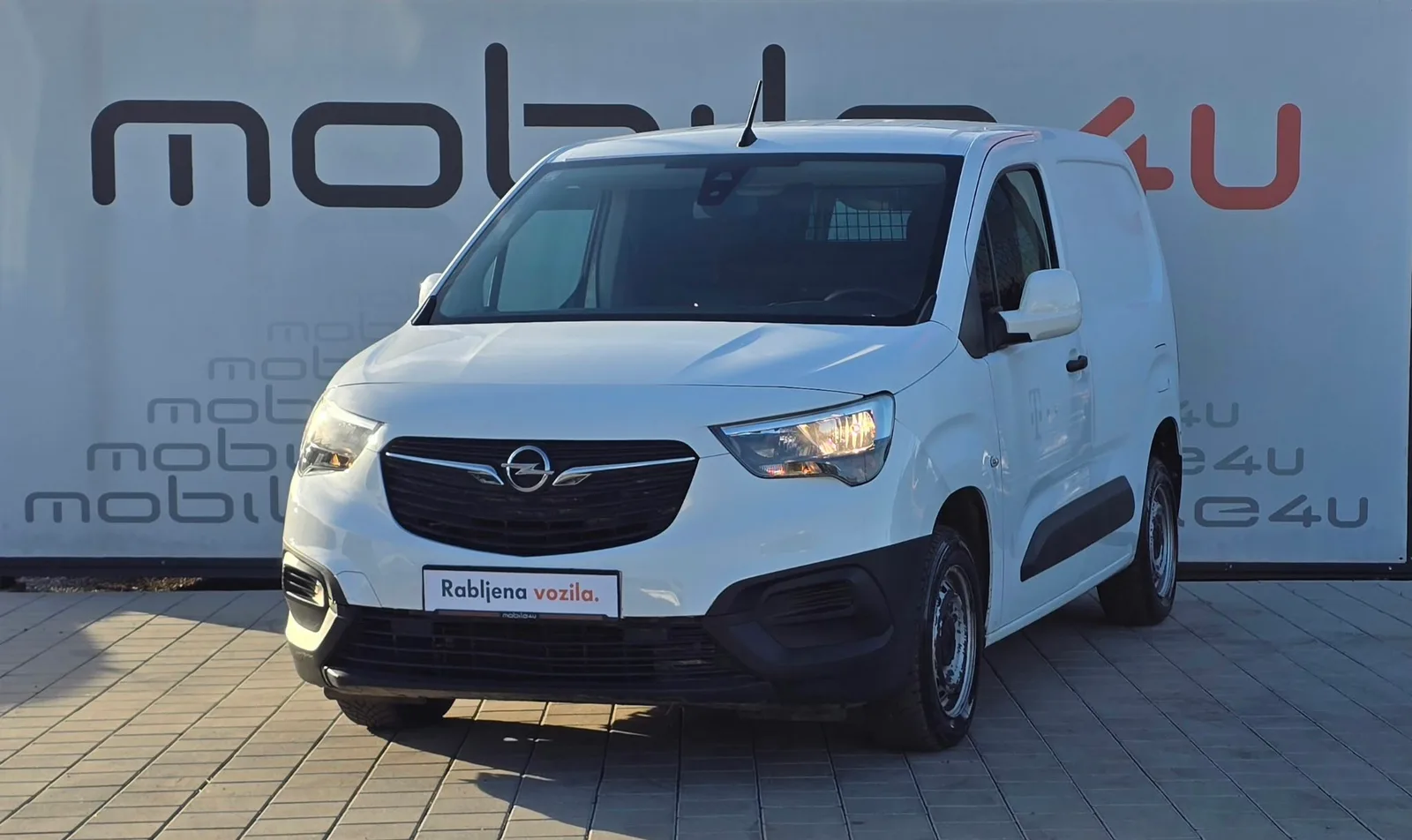 Opel Combo 2021: fotografija 1