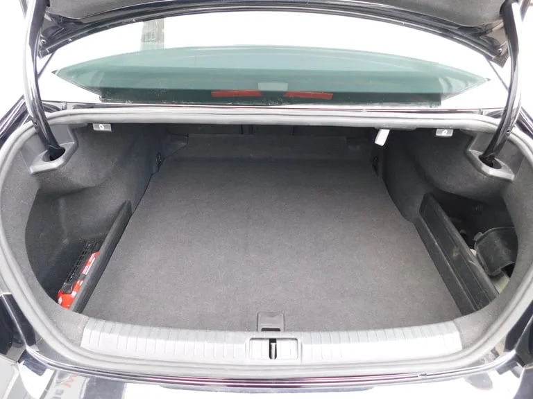 Volkswagen Passat B8 2021: fotografija 14