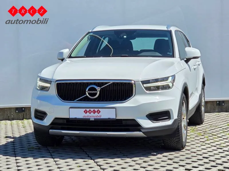 Volvo XC40 2022: fotografija 2