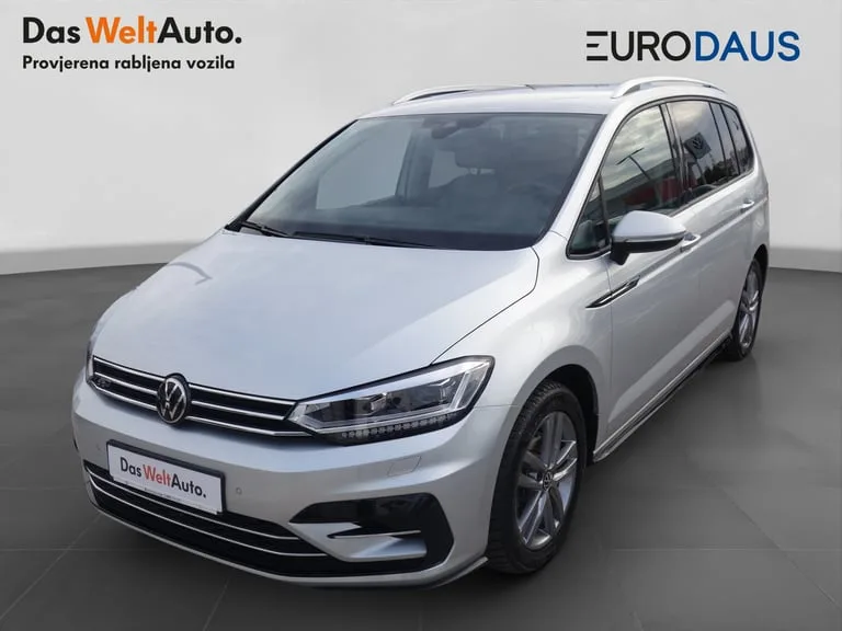 Volkswagen Touran 2024: fotografija 1