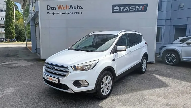 Ford Kuga 2017: fotografija 1