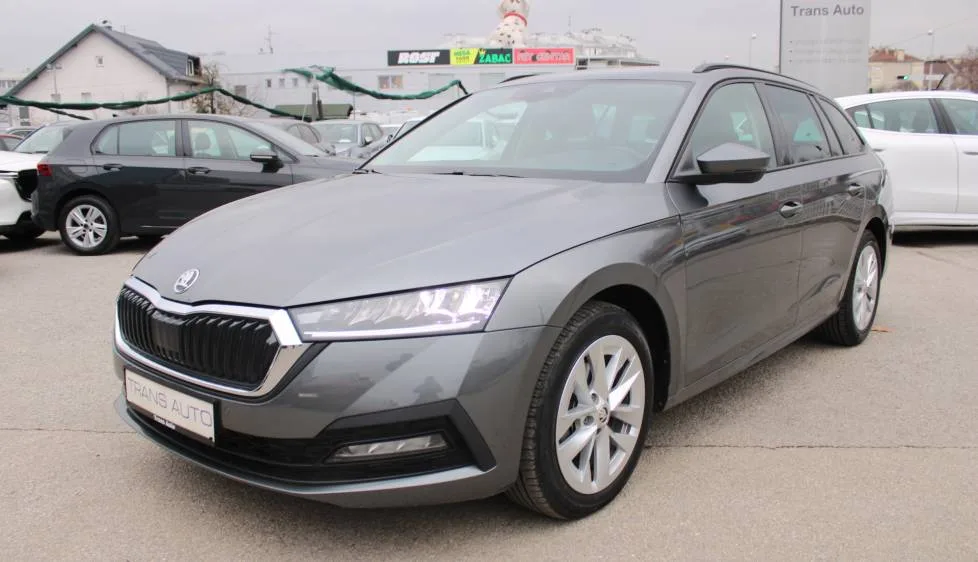 Škoda Octavia 2023 – fotografija 1