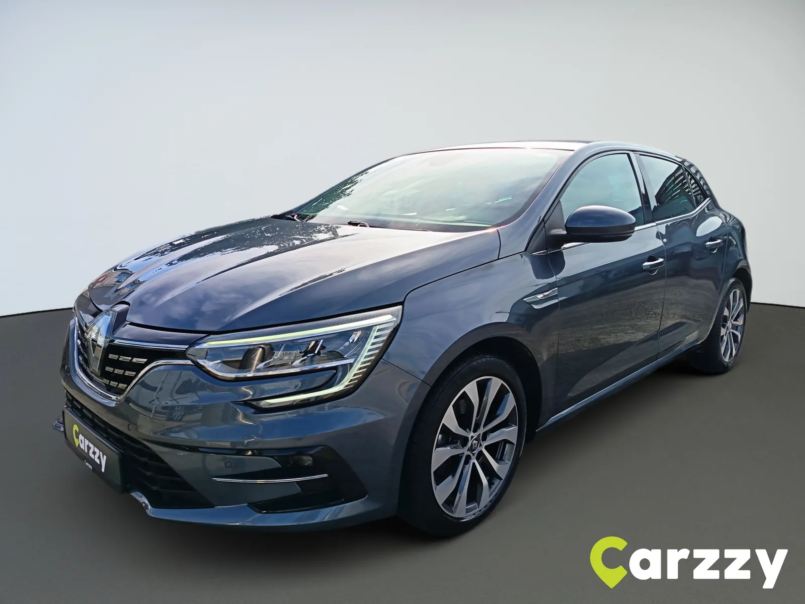 Renault Megane 2023: fotografija 1