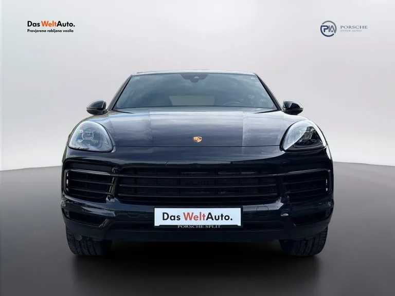 Porsche Cayenne 2021: fotografija 2
