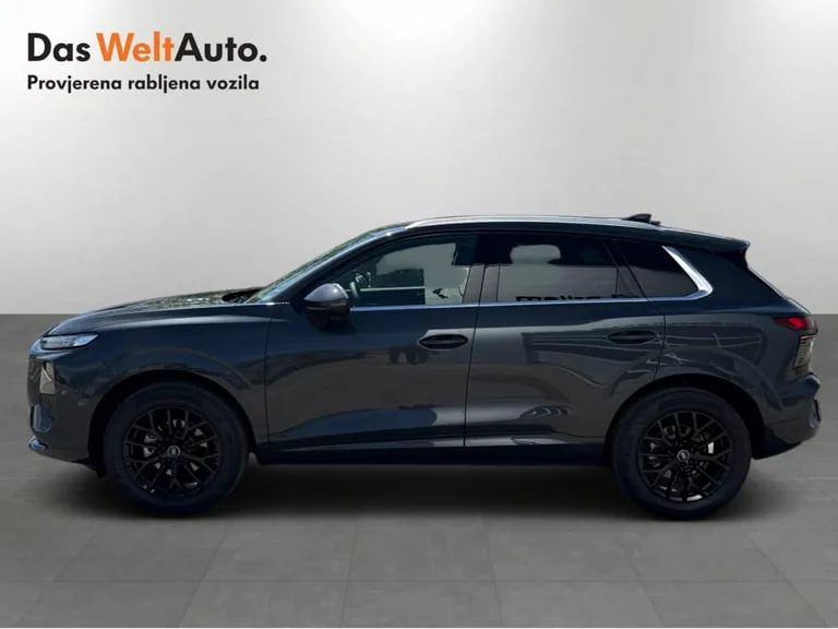 Audi Q3 2026: fotografija 2