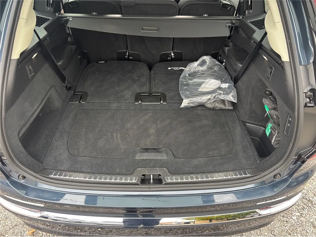 Volvo XC90 2025: fotografija 20