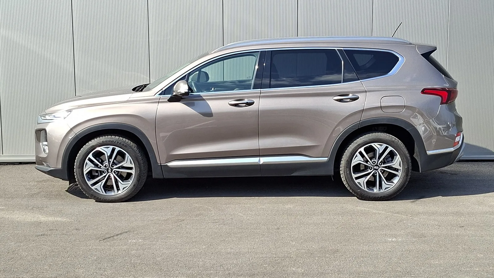 Hyundai Santa Fe 2019 – fotografija 2