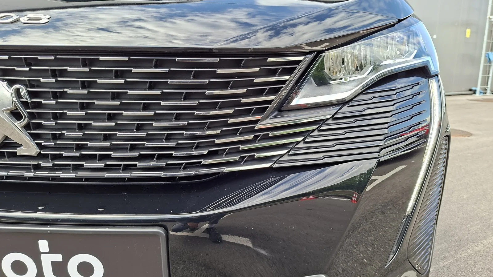 Peugeot 5008 2023: fotografija 25