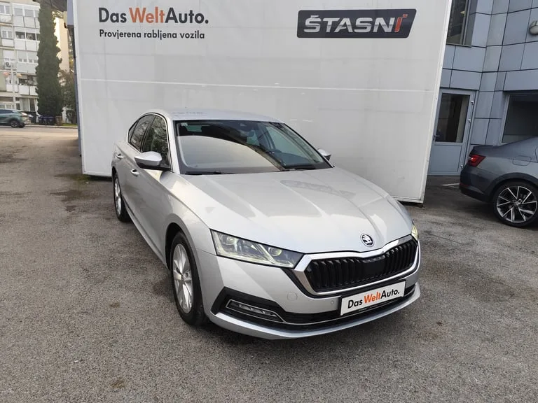Škoda Octavia 2024: fotografija 2