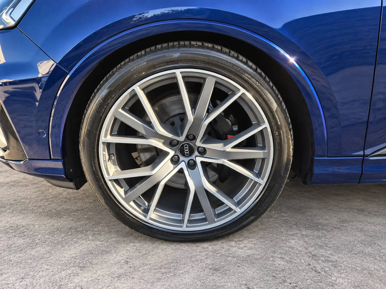 Audi Q7 2020 – fotografija 29