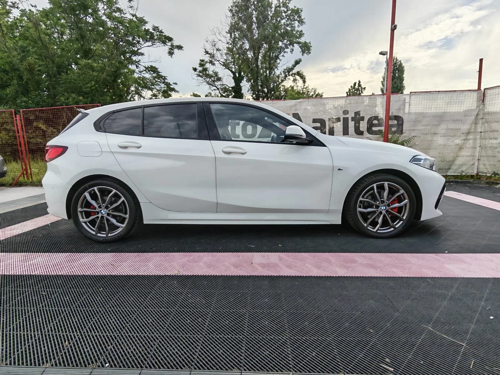 BMW Serija 1 2020 – fotografija 21