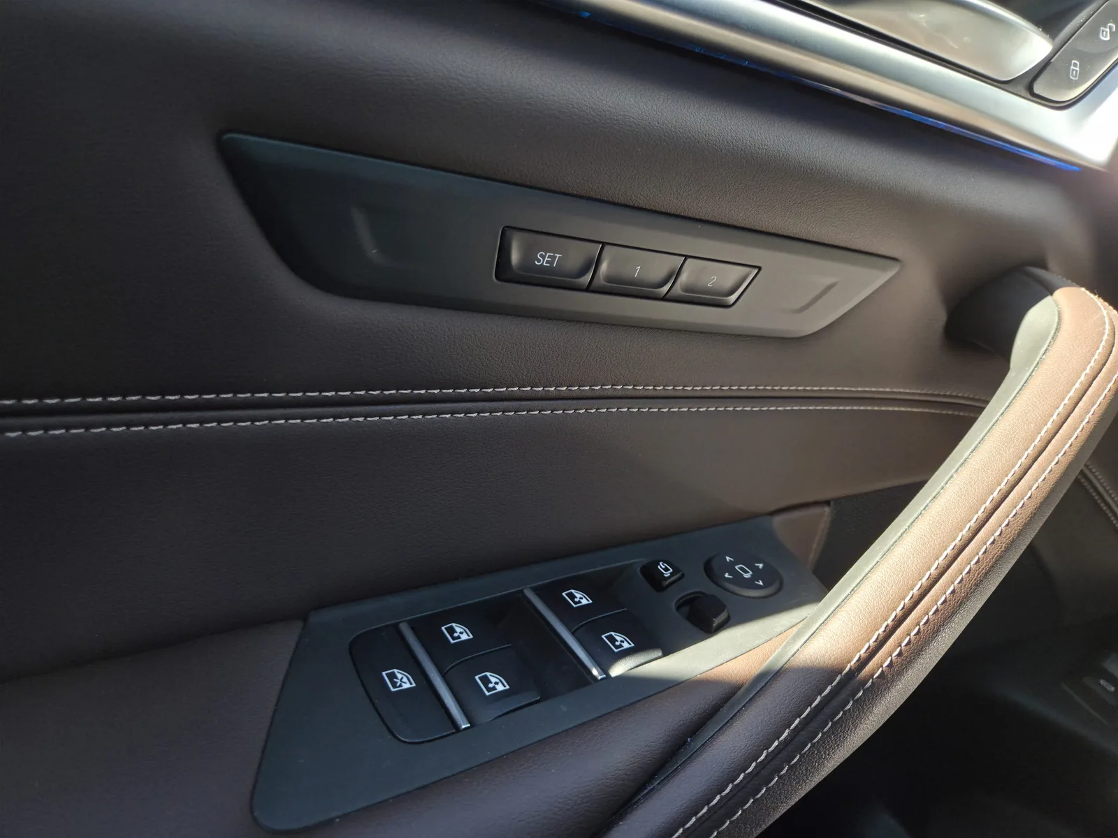 BMW Serija 5 2022 – fotografija 17