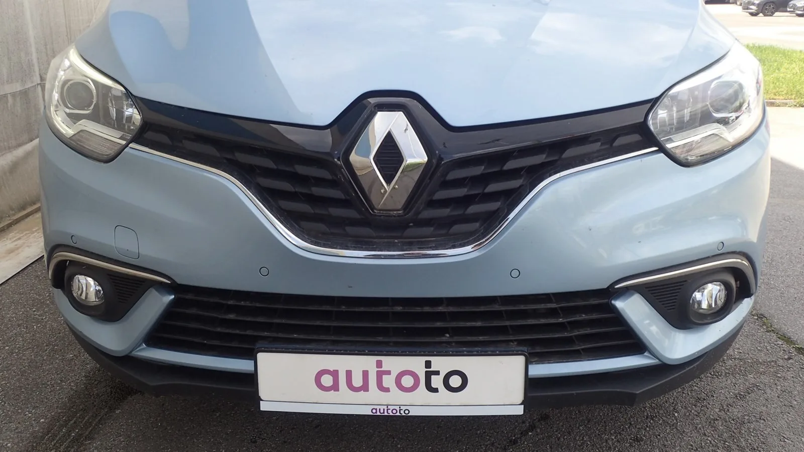 Renault Grand Scenic 2019: fotografija 21