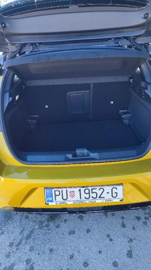 Opel Astra 2023 – fotografija 12