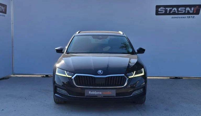 Škoda Octavia Combi 2020: fotografija 2