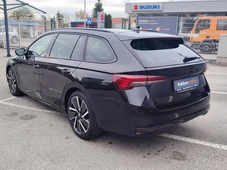 Škoda Octavia Combi 2026: fotografija 2