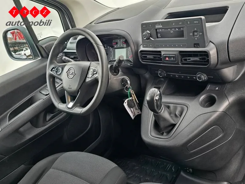 Opel Combo 2019: fotografija 8
