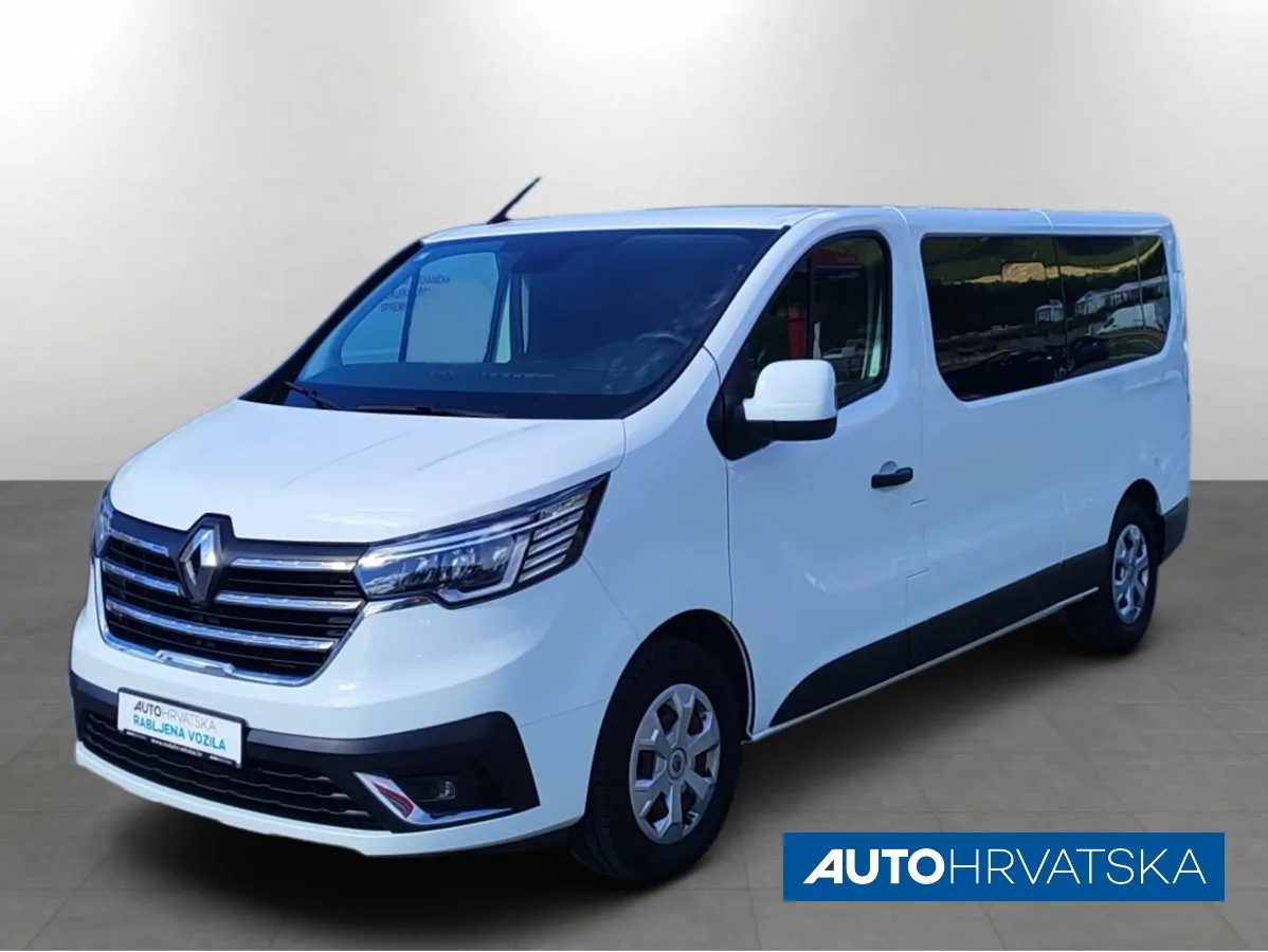 Renault Trafic 2022 – fotografija 1
