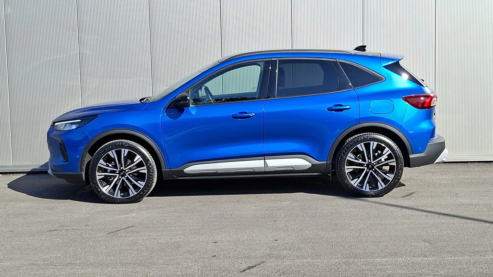 Ford Kuga 2025 – fotografija 2