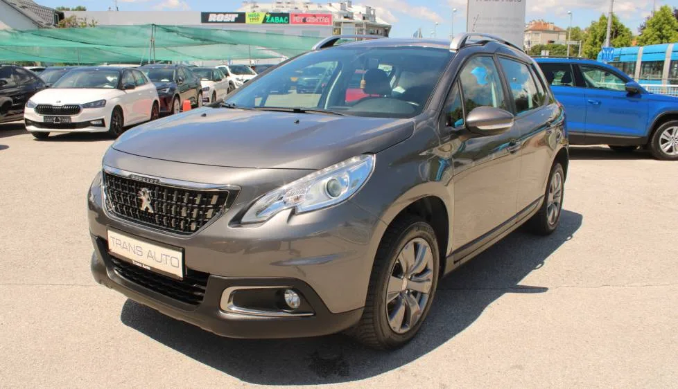 Peugeot 2008 2017: fotografija 1