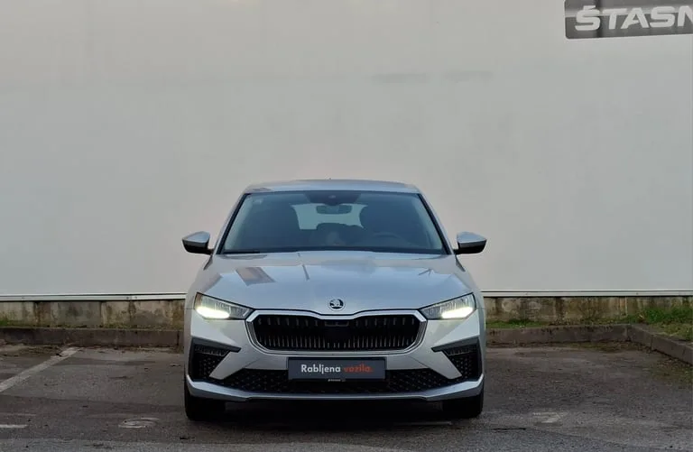 Škoda Scala 2025: fotografija 2