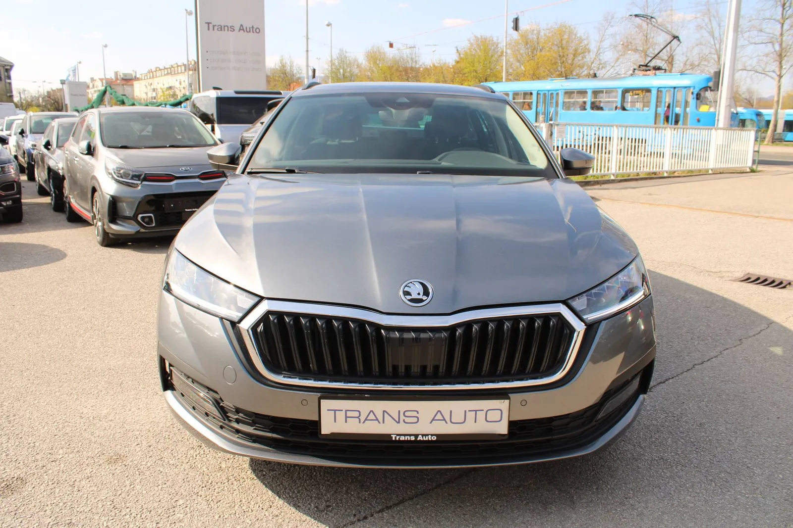 Škoda Octavia Combi 2023 – fotografija 2