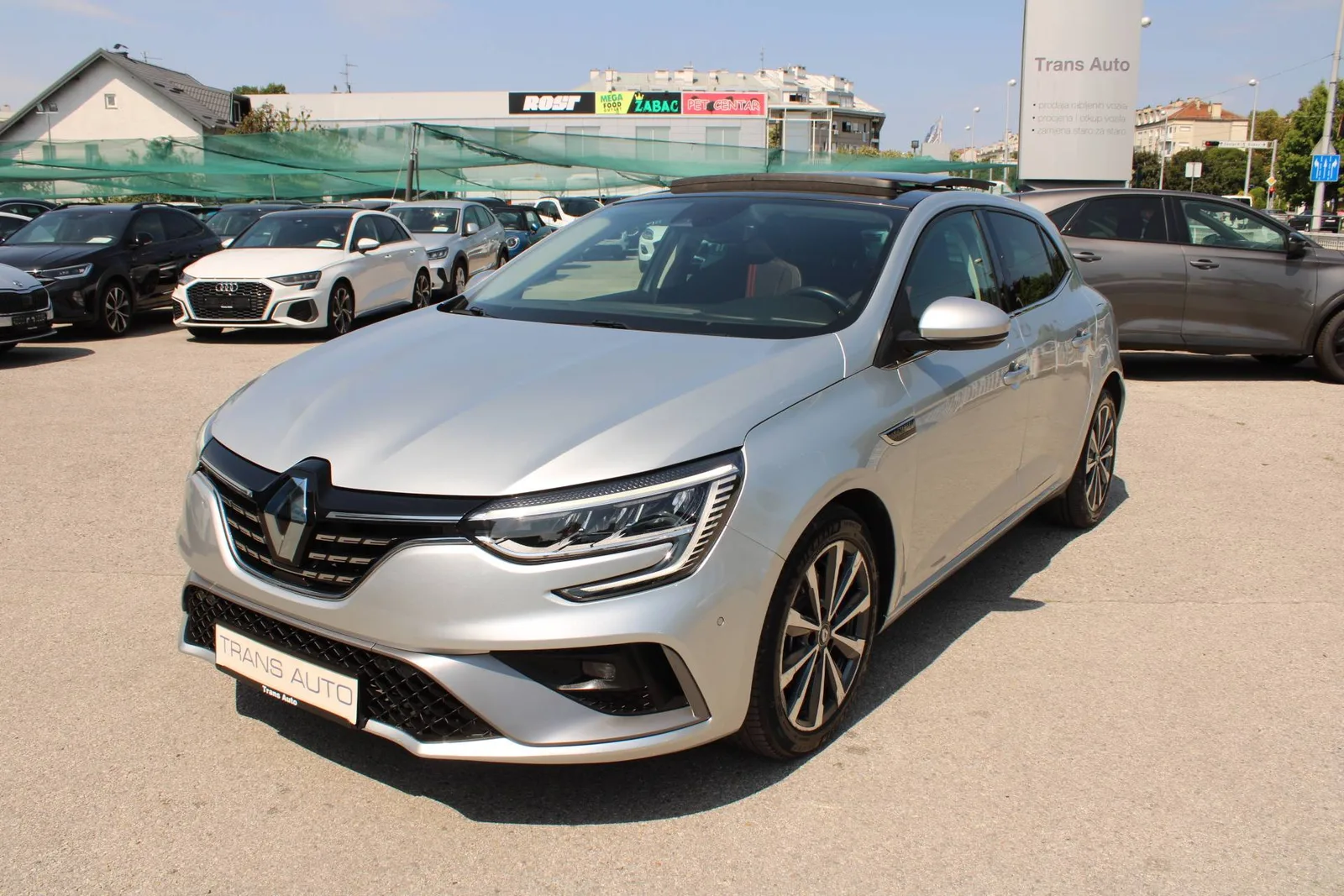 Renault Megane 2022 – fotografija 1