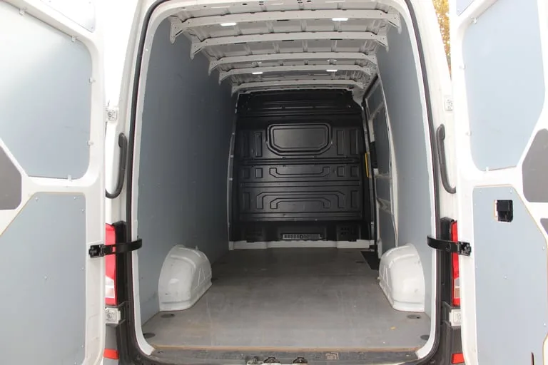 Volkswagen Crafter 2025: fotografija 11