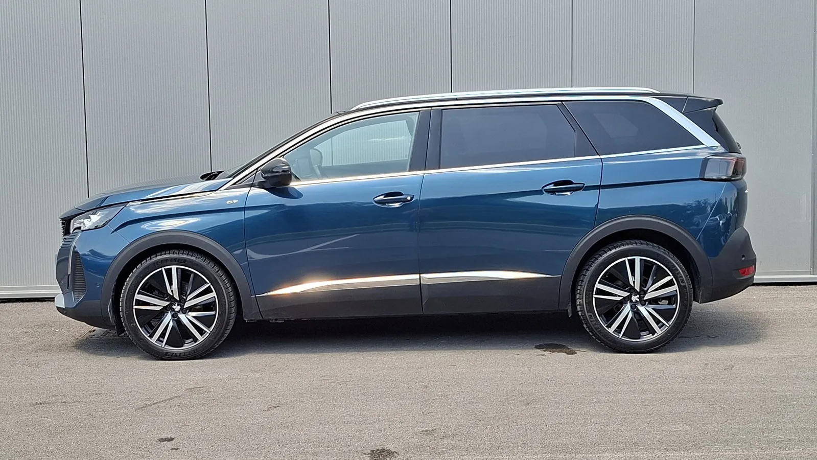 Peugeot 5008 2021 – fotografija 2